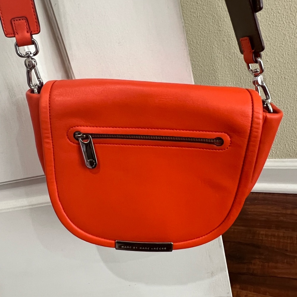 MARC BY MARC JACOBS Crossbody